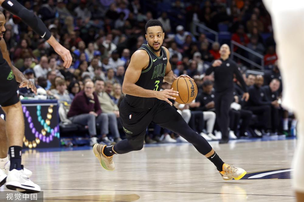 席前挥动双 席前挥动双